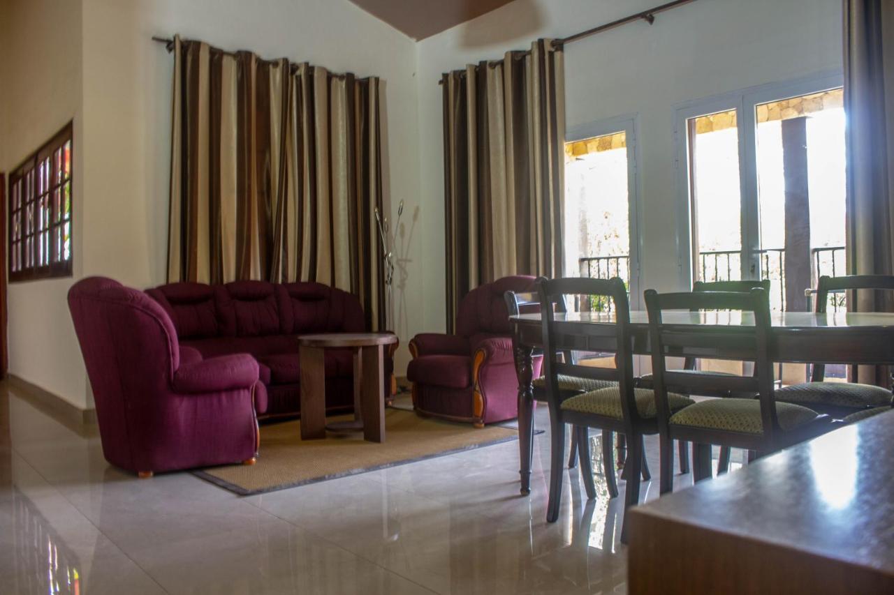 Iris Hotel Toubab Dialaw Luaran gambar
