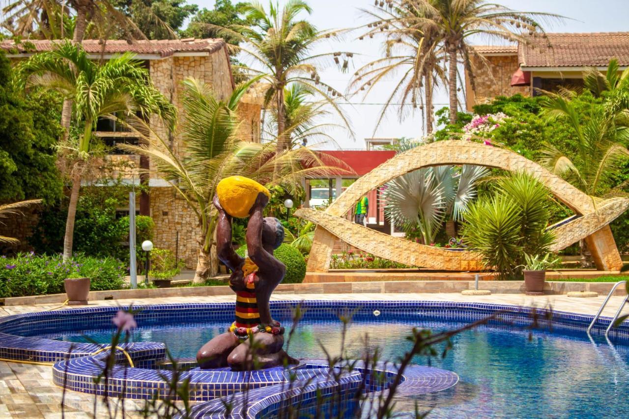 Iris Hotel Toubab Dialaw Luaran gambar